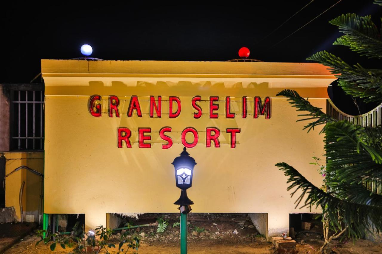 Grand Selim Resort & Tour - Gsrt Sreemangal Buitenkant foto